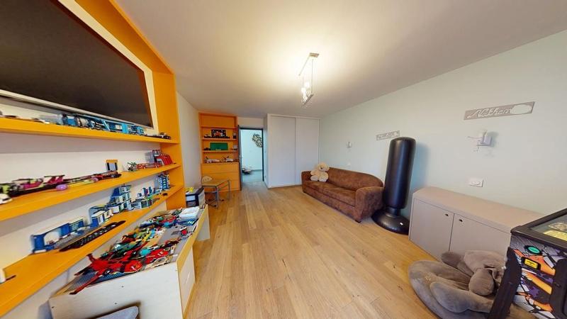 Corps de ferme - 223 m² - 6 pièces