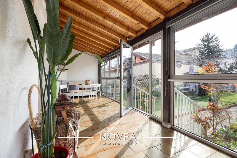 Maison - 297 m² - 6 pièces