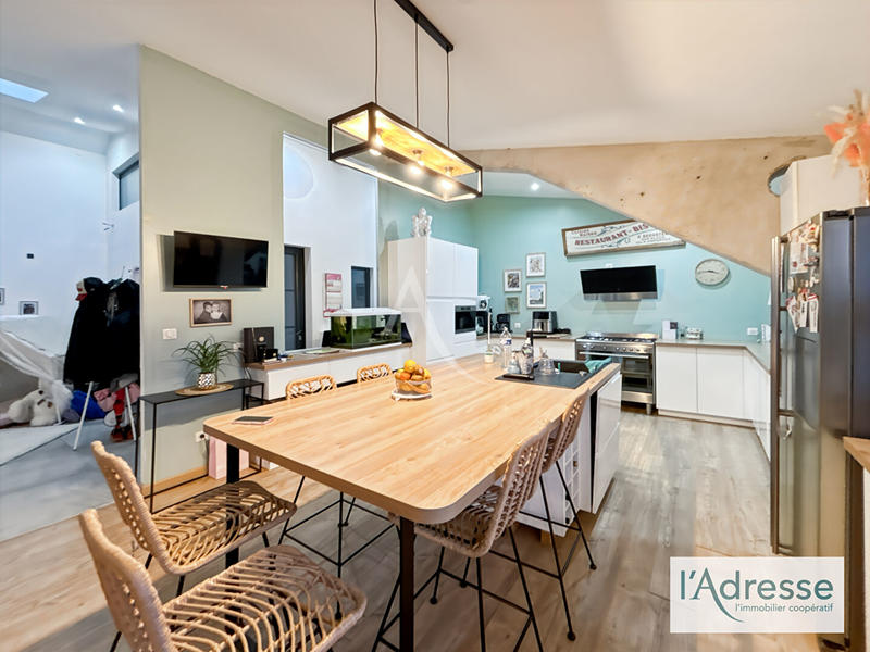 Local d'activité / Entrepôt - 2 000 m² - 5 pièces