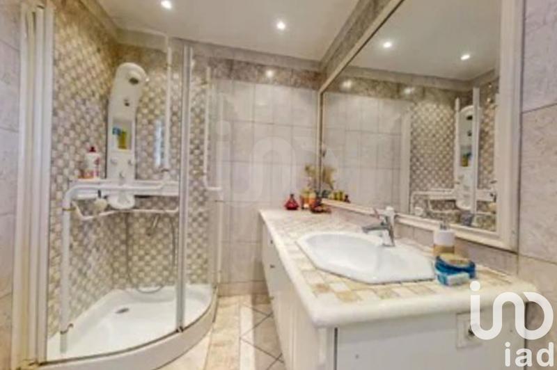 Maison - 195 m² - 6 pièces