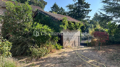 Maison - 180 m² - 8 pièces