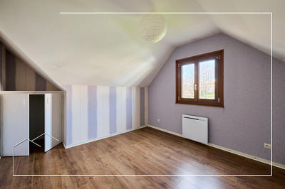 Maison - 99 m² - 4 pièces