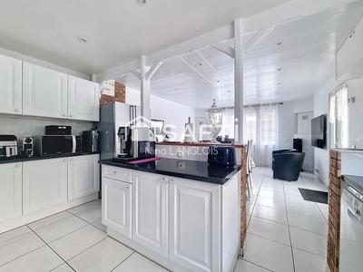 Maison - 106 m² - 4 pièces