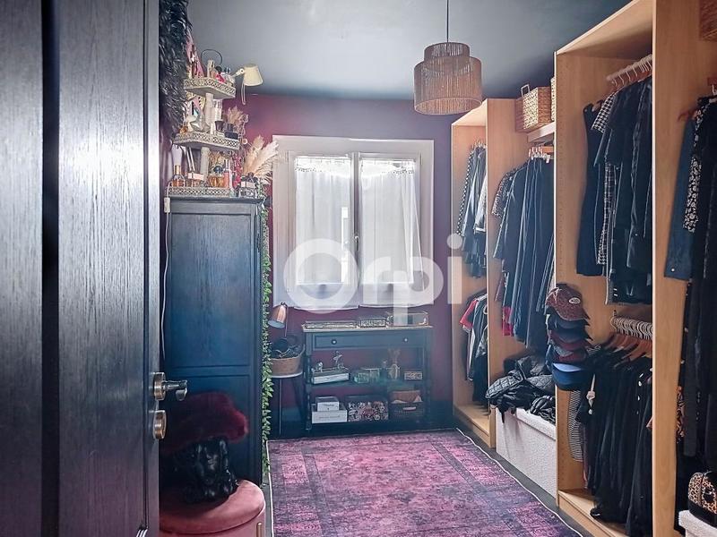 Maison - 104 m² - 5 pièces