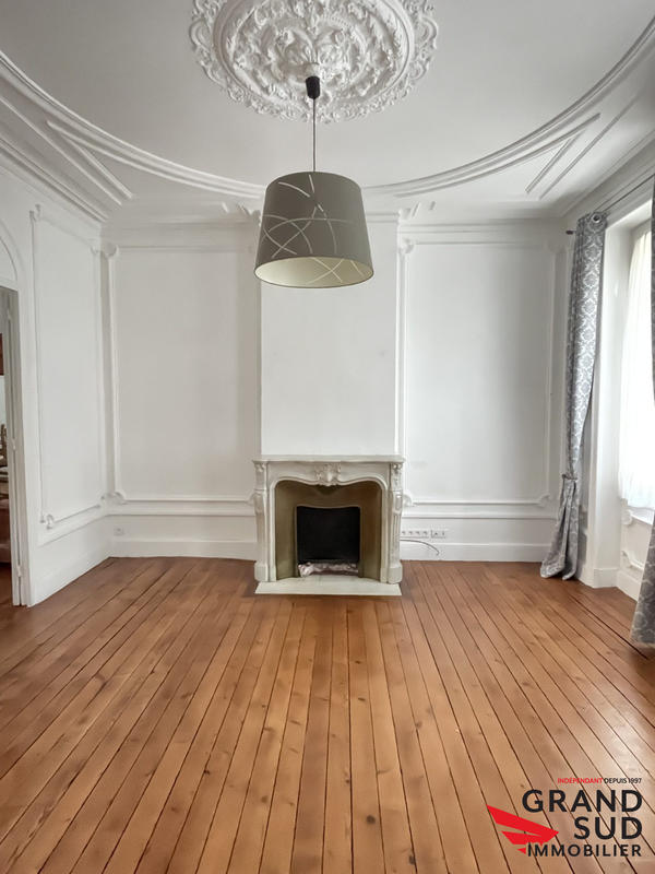 Maison - 225 m² - 7 pièces