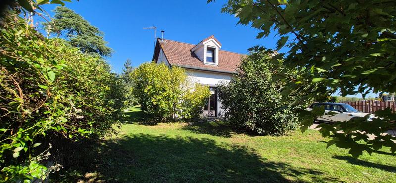 Maison - 95 m² - 5 pièces