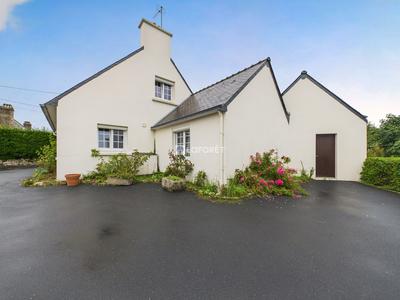 Maison - 98 m² - 4 pièces