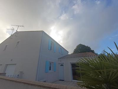 Maison - 104 m² - 4 pièces