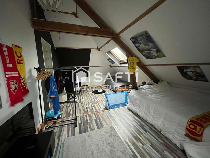 Maison - 180 m² - 10 pièces