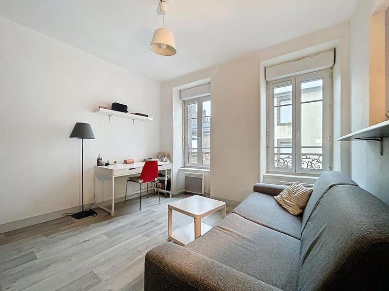 Studio - 24 m² - 1 pièce