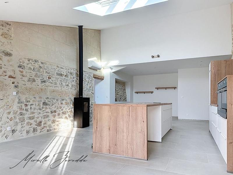 Maison - 177 m² - 5 pièces