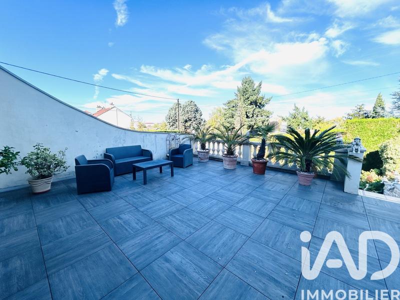 Maison - 158 m² - 5 pièces