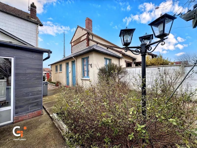 Maison - 97 m² - 6 pièces