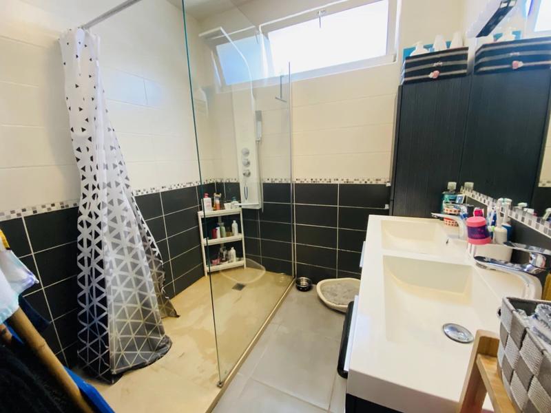 Maison - 87 m² - 6 pièces