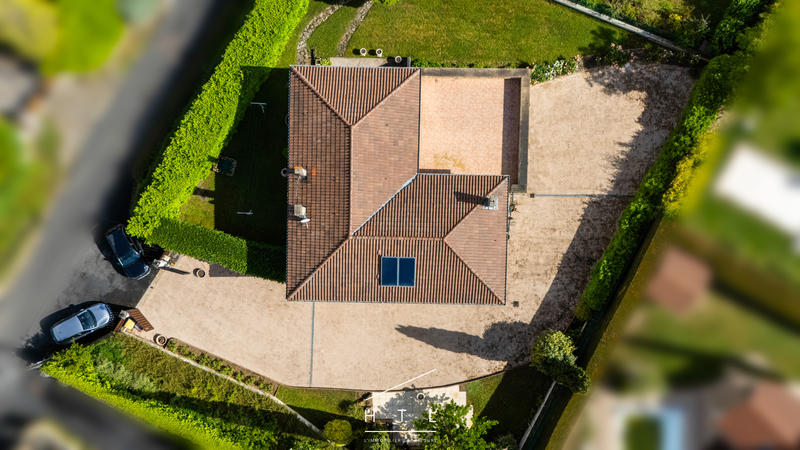 Maison - 233 m² - 5 pièces