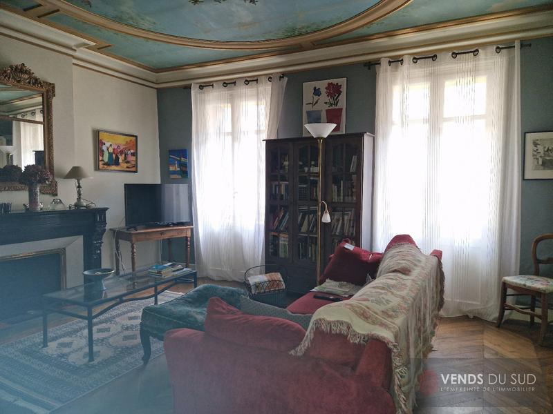 Maison - 162 m² - 9 pièces