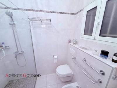 Appartement - 91 m² - 3 pièces