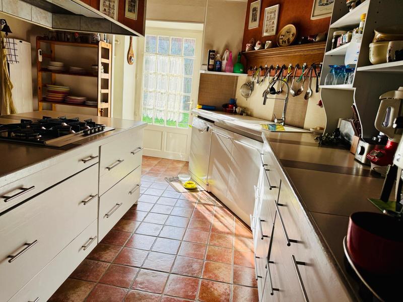 Maison - 196 m² - 7 pièces