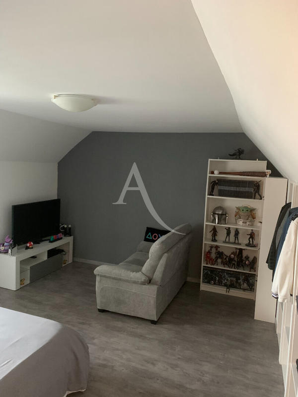 Maison - 136 m² - 5 pièces