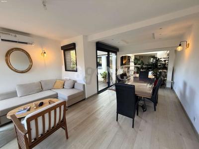 Maison - 188 m² - 8 pièces