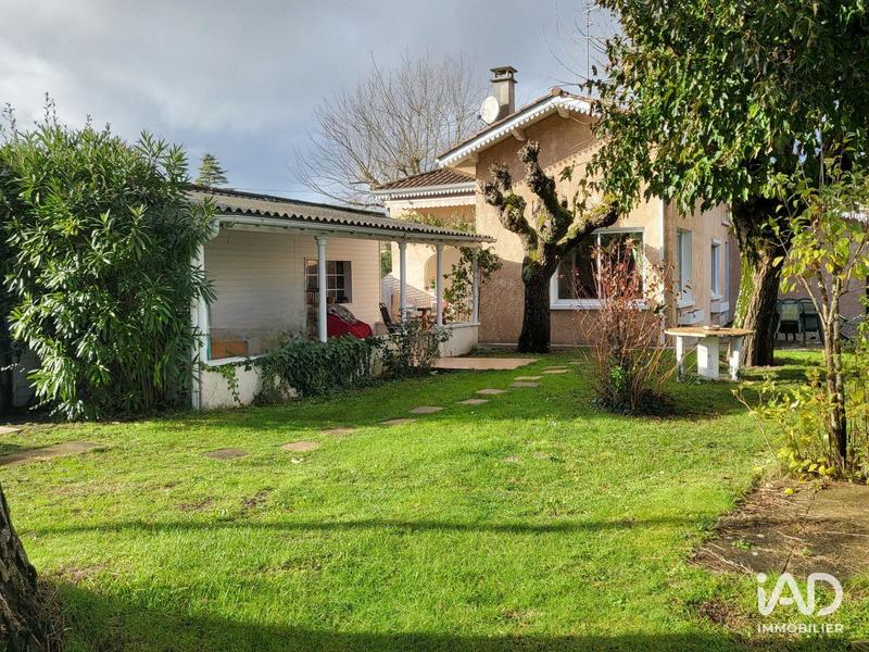 Maison - 104 m² - 4 pièces