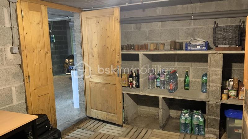 Propriété - 184 m² - 7 pièces