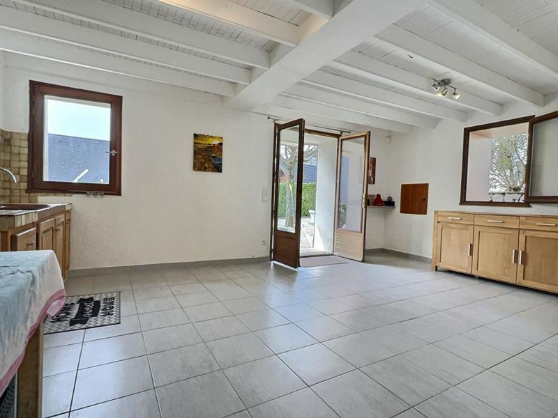 Maison - 240 m² - 6 pièces