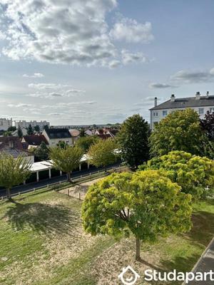 Chambre - 14 m² - 1 pièce