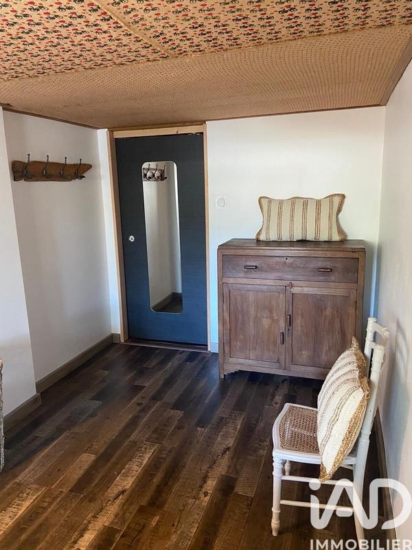 Maison - 237 m² - 8 pièces