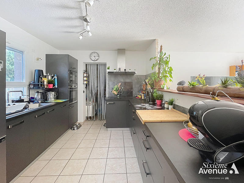 Maison - 111 m² - 6 pièces