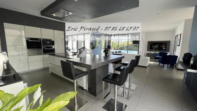 Maison - 195 m² - 4 pièces