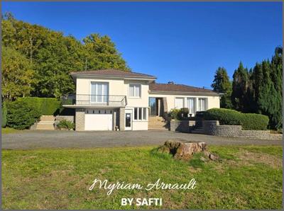 Maison - 158 m² - 7 pièces