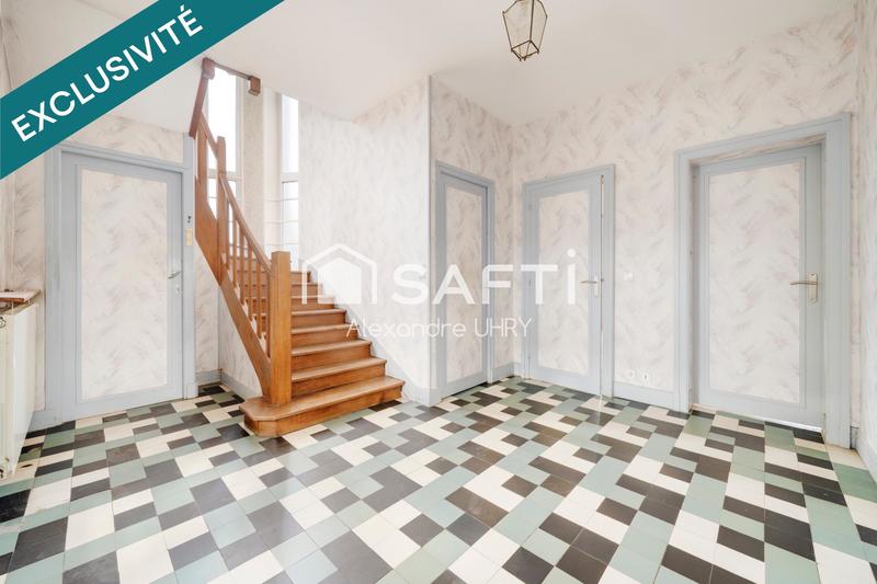 Maison - 250 m² - 8 pièces