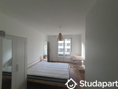 Chambre - 12 m² - 1 pièce