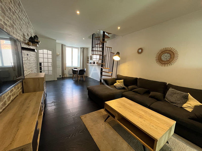 Maison - 96 m² - 4 pièces