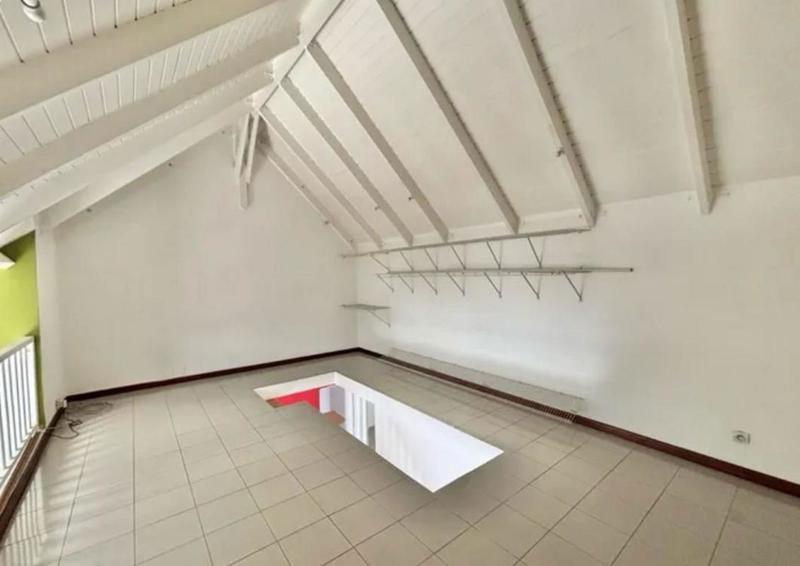 Appartement - 140 m² - 5 pièces