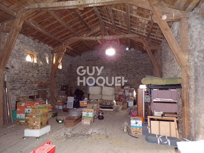 Maison - 297 m² - 4 pièces