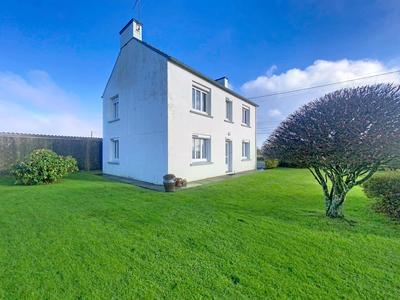 Maison - 98 m² - 5 pièces