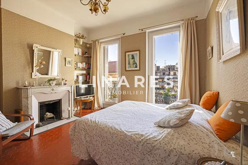 Appartement - 95 m² - 5 pièces