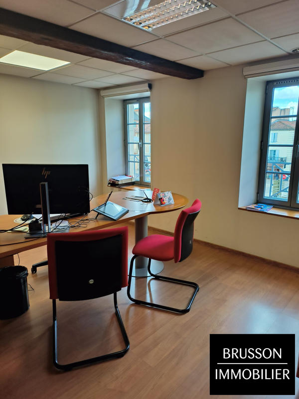 Local commercial - 318 m²