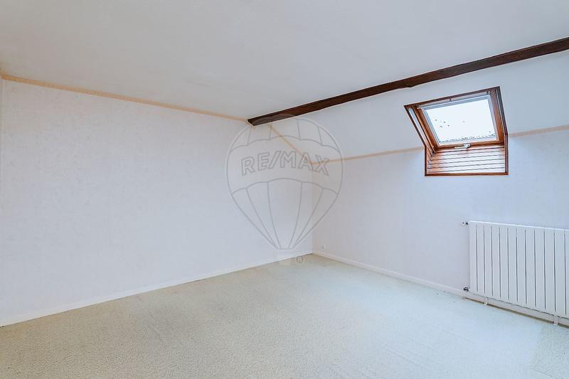 Maison - 188 m² - 7 pièces