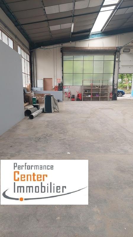 Local d'activité / Entrepôt - 865 m²