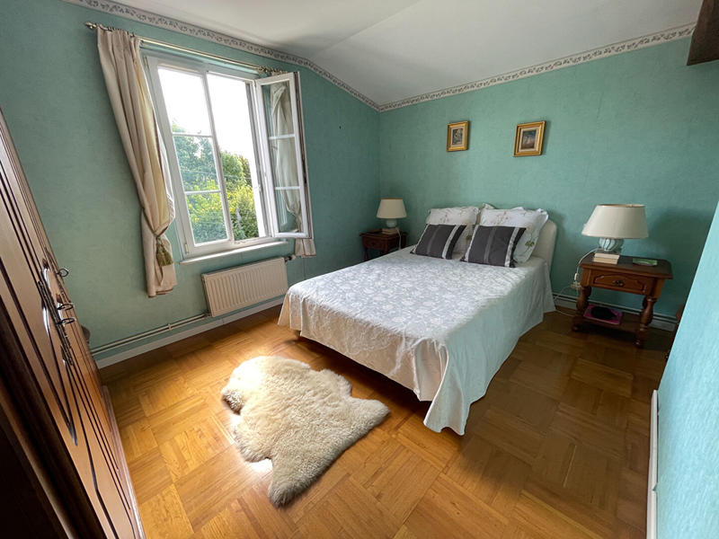 Maison - 185 m² - 7 pièces