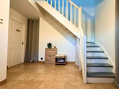 Maison - 170 m² - 9 pièces