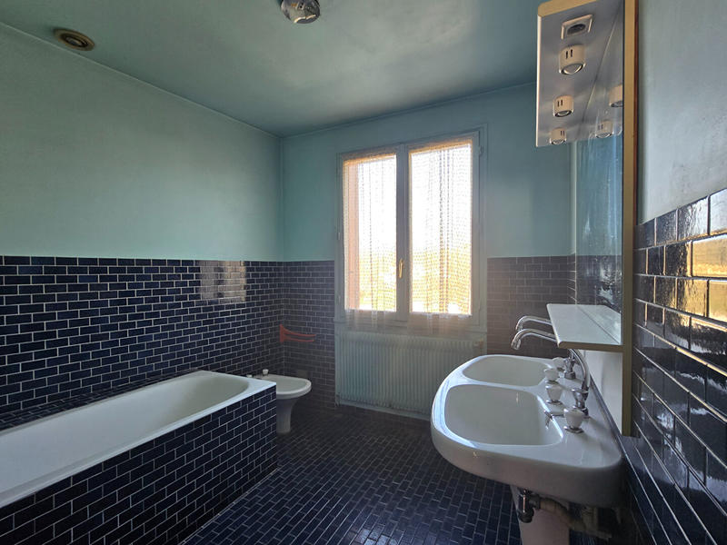 Maison - 116 m² - 6 pièces