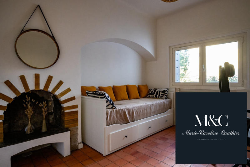 Maison traditionnelle - 223 m² - 7 pièces