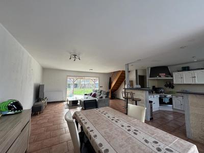 Maison - 138 m² - 5 pièces