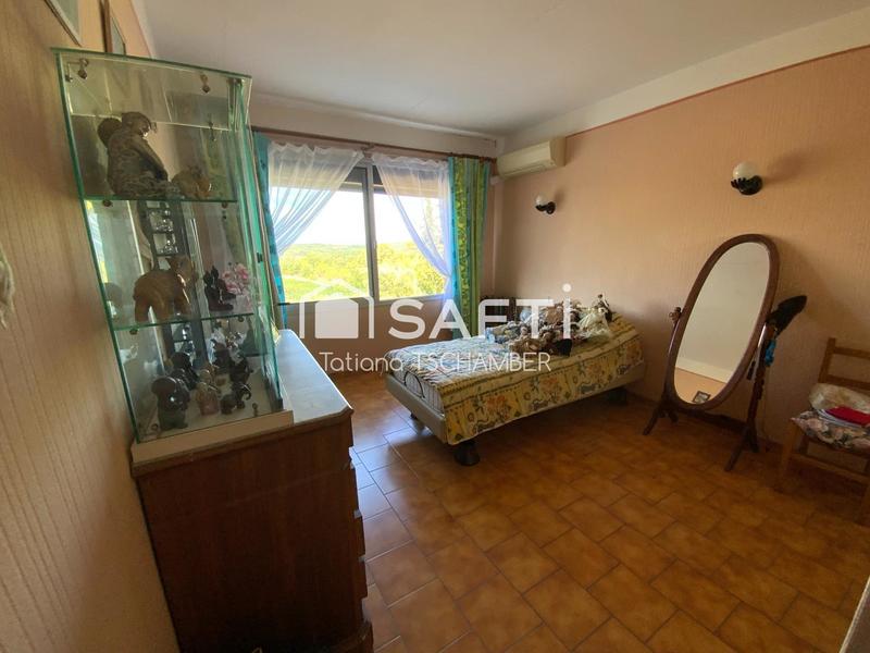 Maison - 327 m² - 9 pièces