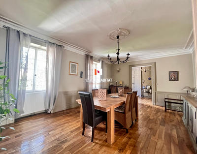 Appartement - 225 m² - 7 pièces