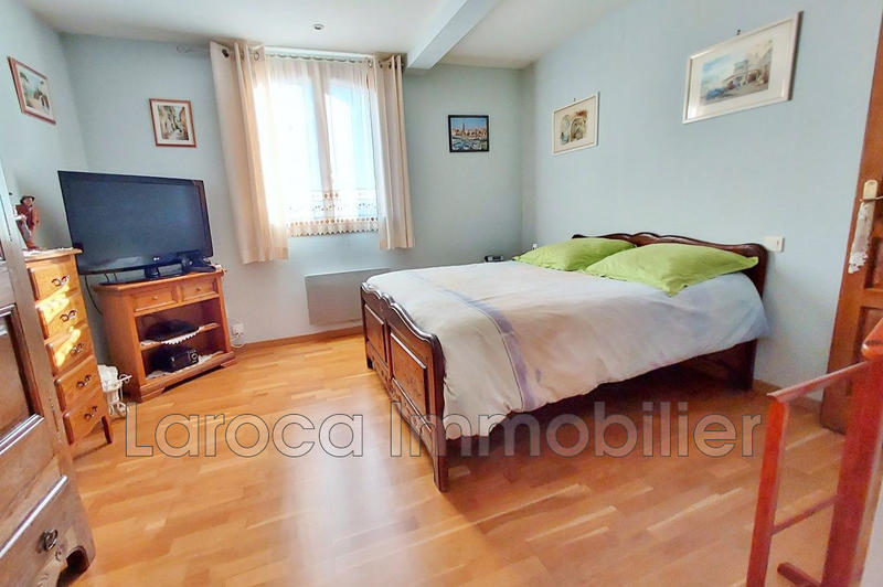 Maison - 272 m² - 8 pièces